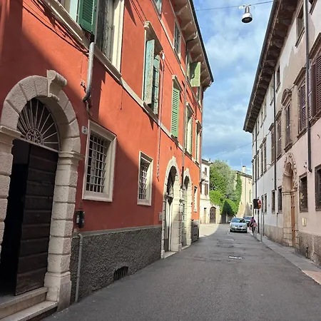Dimora Castelvecchio Ai Salvi - Storico Nel Cuore Di Con Parcheggi Su Richiesta