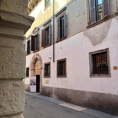 Διαμέρισμα Dimora Castelvecchio Ai Salvi - Storico Nel Cuore Di Con Parcheggi Su Richiesta Βερόνα