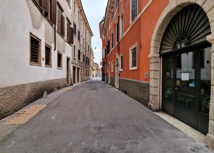 Dimora Castelvecchio Ai Salvi - Storico Nel Cuore Di Con Parcheggi Su Richiesta Διαμέρισμα