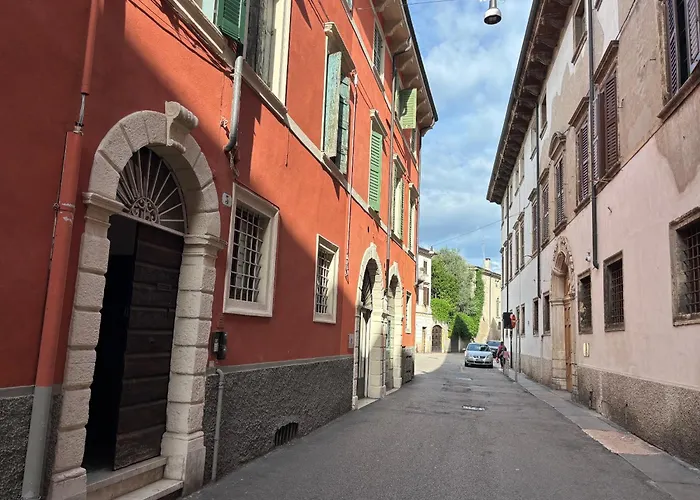 Dimora Castelvecchio Ai Salvi - Storico Nel Cuore Di Con Parcheggi Su Richiesta