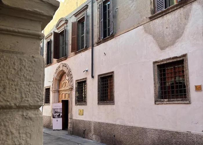 Διαμέρισμα Dimora Castelvecchio Ai Salvi - Storico Nel Cuore Di Con Parcheggi Su Richiesta Βερόνα